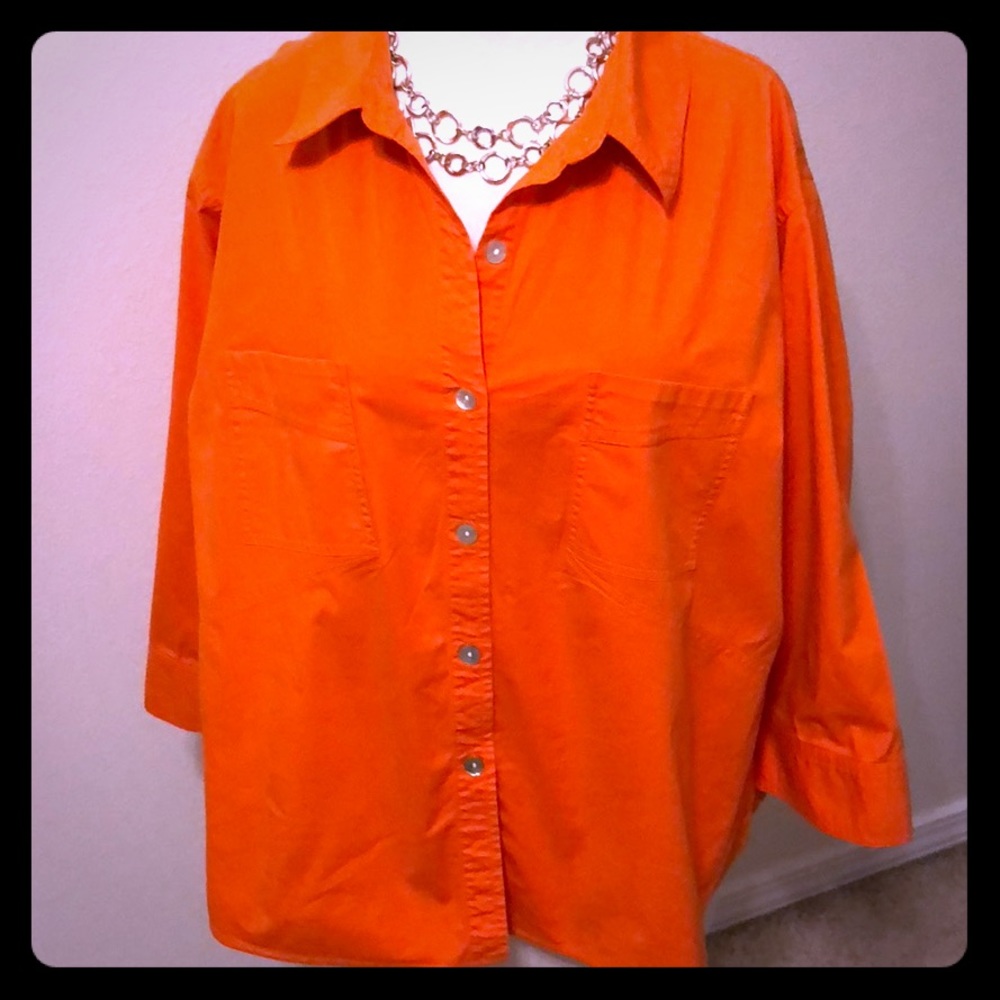 🍊Tangerine Colored Button Down Blouse🍊